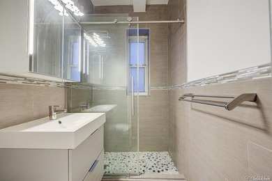 Step into this charming, fully renovated 1BR apartment in Prime - photo 11