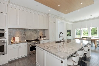 This spectacular Hunting Valley property has 5.42 acres of - photo 13