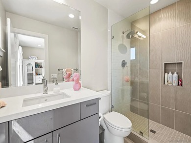 Experience modern coastal elegance in the heart of Point Loma - photo 21