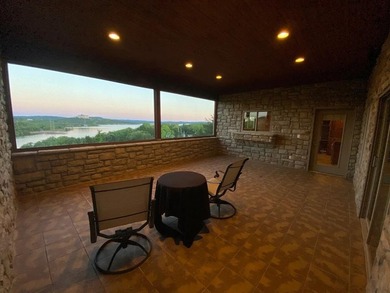 Luxury Castle Estate | High-Capacity Vacation Rental - photo 25