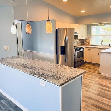 Don't mis out the opportunity to own this rare gem of 4 beds 2 - photo 6