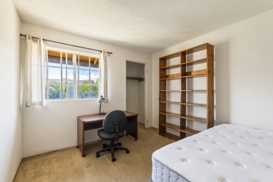 Two bedroom 1.5 bath second floor condo priced to sell in very - photo 22