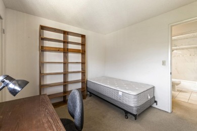 Two bedroom 1.5 bath second floor condo priced to sell in very - photo 23