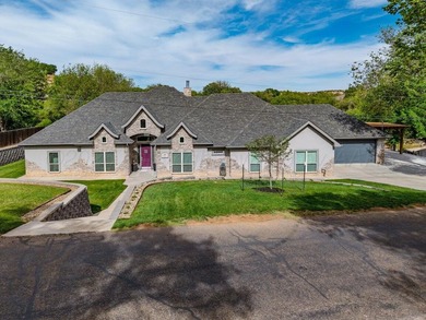 WATERFRONT ,LUXURIOUS HOME ! Build in 2011, 4 bedrooms 3 baths - photo 1