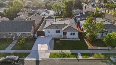 Welcome to your light-filled retreat in one of Long Beach's most - photo 2