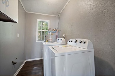 INVESTMENT OPPORTUNITY IN THE HEART OF MOBILE! This previously - photo 21