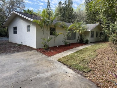 (private lake, pond, coastal) Home For Sale in Wellington Florida