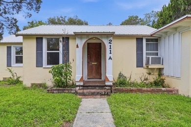 Rare investment opportunity in the highly desirable Davis Shores - photo 3