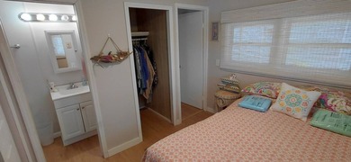 Located in Lincolnshire Estates, a 5 Star, pet friendly, 55+ - photo 10