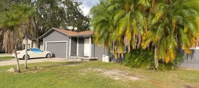 Manatee River Home Sale Pending in Ellenton Florida