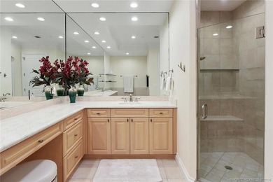 Gorgeous 2 BR, 2 BA condo boasts sophistication and luxury - photo 16