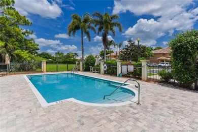 Gorgeous 2 BR, 2 BA condo boasts sophistication and luxury - photo 31