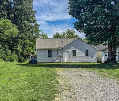 Welcome to this updated 3 bedroom 1 bath home, located in the - photo 1