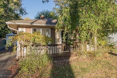 Lake Erie - Lake County Home Sale Pending in Eastlake Ohio