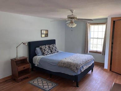 Spacious 4BR/3BA home in Quake Heights with 2,520 sq. ft. in - photo 14