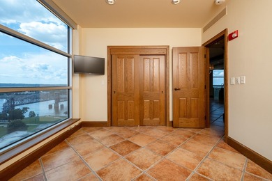 NEW PRICE$$$ Unique, French Country, Beautiful High Rise Condo - photo 15