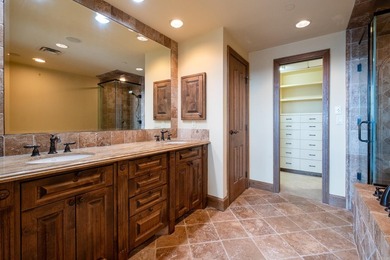 NEW PRICE$$$ Unique, French Country, Beautiful High Rise Condo - photo 19