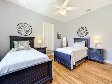 Welcome to waterfront living on one of Crystal River's most - photo 41