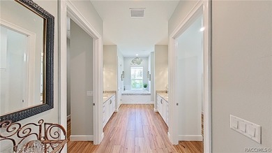 Welcome to waterfront living on one of Crystal River's most - photo 46