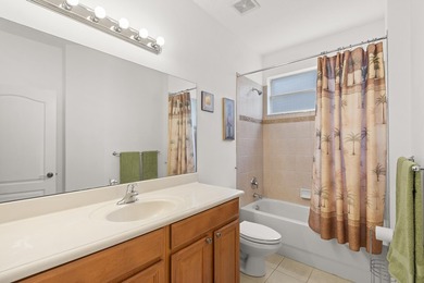 Beautiful 3 bedroom 3 bathroom 3 Car Garage home which is Easily - photo 8