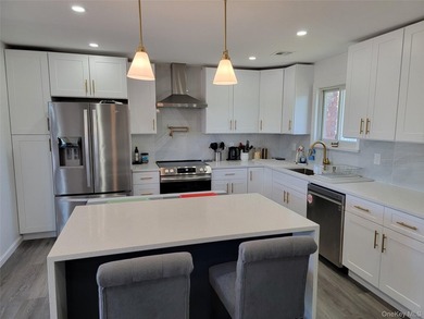 Deeded Beach and Dock Rights. Exceptional opportunity in one of - photo 14