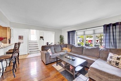 Welcome to this beautifully maintained home nestled in the heart - photo 14