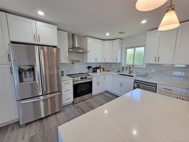 Deeded Beach and Dock Rights. Exceptional opportunity in one of - photo 16