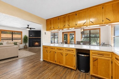Highly desirable lakefront home on Mintons Draw at Lake - photo 17