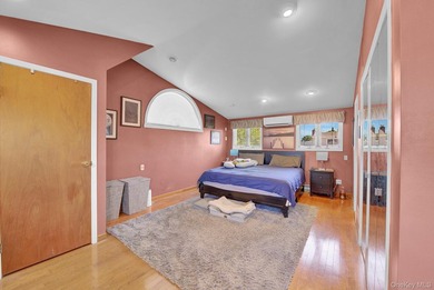 Welcome to this beautifully maintained home nestled in the heart - photo 20