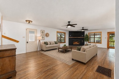 Highly desirable lakefront home on Mintons Draw at Lake - photo 20