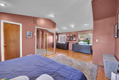 Welcome to this beautifully maintained home nestled in the heart - photo 22
