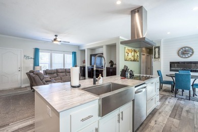 Two homes on 10 acres! It's not often that a property offers - photo 7