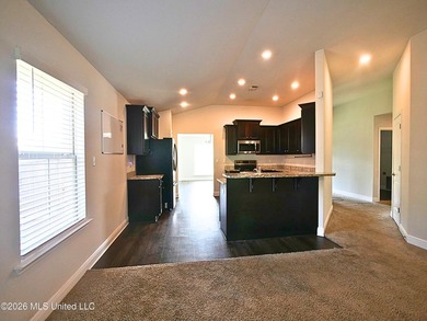 This beautifully maintained all-brick home, built just six years - photo 13