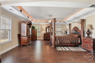 Welcome to refined living in The Enclave, a gated community - photo 22
