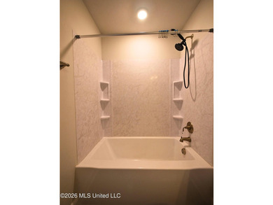 This beautifully maintained all-brick home, built just six years - photo 27