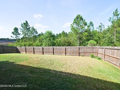 This beautifully maintained all-brick home, built just six years - photo 31