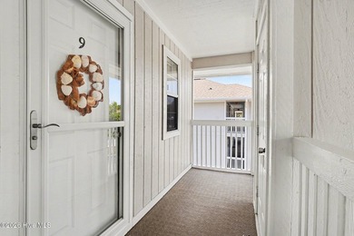 Turn-key 2BR/2BA end unit condo with stunning Intracoastal - photo 7