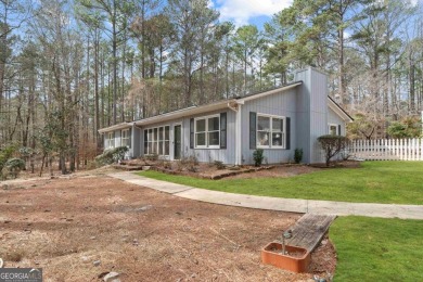 Lake Home For Sale in Greensboro, Georgia