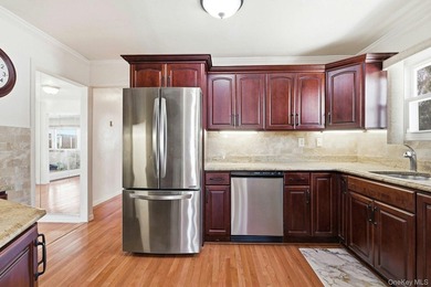Welcome to this beautifully maintained ranch-style home offering - photo 11