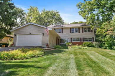 Lake Home For Sale in Barrington, Illinois
