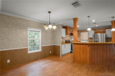 AFFORDABLE, UPDATED & MOVE-IN READY! Looking for space - photo 11