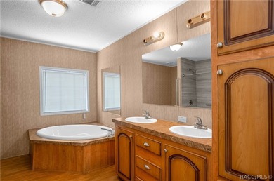 AFFORDABLE, UPDATED & MOVE-IN READY! Looking for space - photo 20