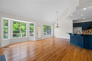 Beautiful, spacious home offering comfort, flexibility and - photo 21