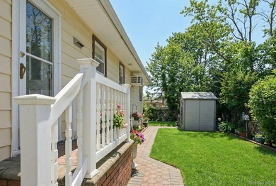 Welcome to this beautifully maintained ranch-style home offering - photo 21
