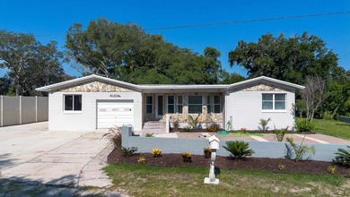Location, Location, Location! Located directly across the street - photo 3