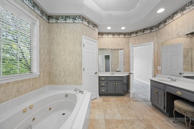 Beautiful, spacious home offering comfort, flexibility and - photo 26