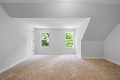 Beautiful, spacious home offering comfort, flexibility and - photo 34