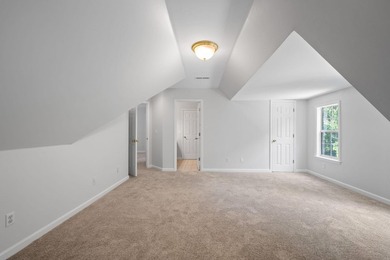 Beautiful, spacious home offering comfort, flexibility and - photo 35