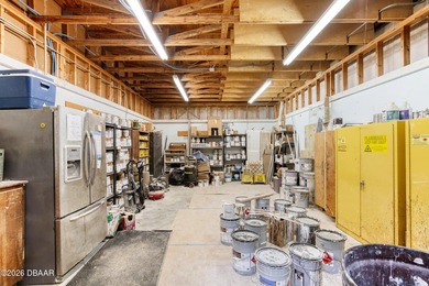 This offering consists of two adjacent warehouse buildings, each - photo 36