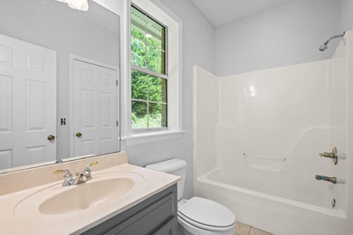 Beautiful, spacious home offering comfort, flexibility and - photo 40